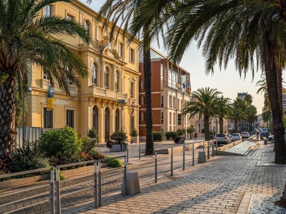 Superbe Appartement 50M De La Plage En Bord De Mer Hyères Dış mekan fotoğraf
